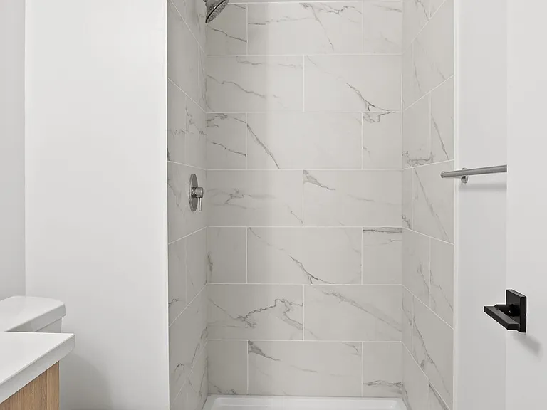 Modern Living at The Horizon | Prime Northwest DC Location — Photo 17