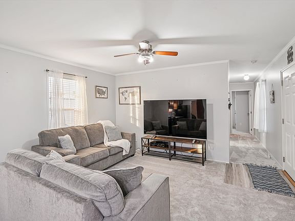 3rd image of 2101 SE Winter Park Dr