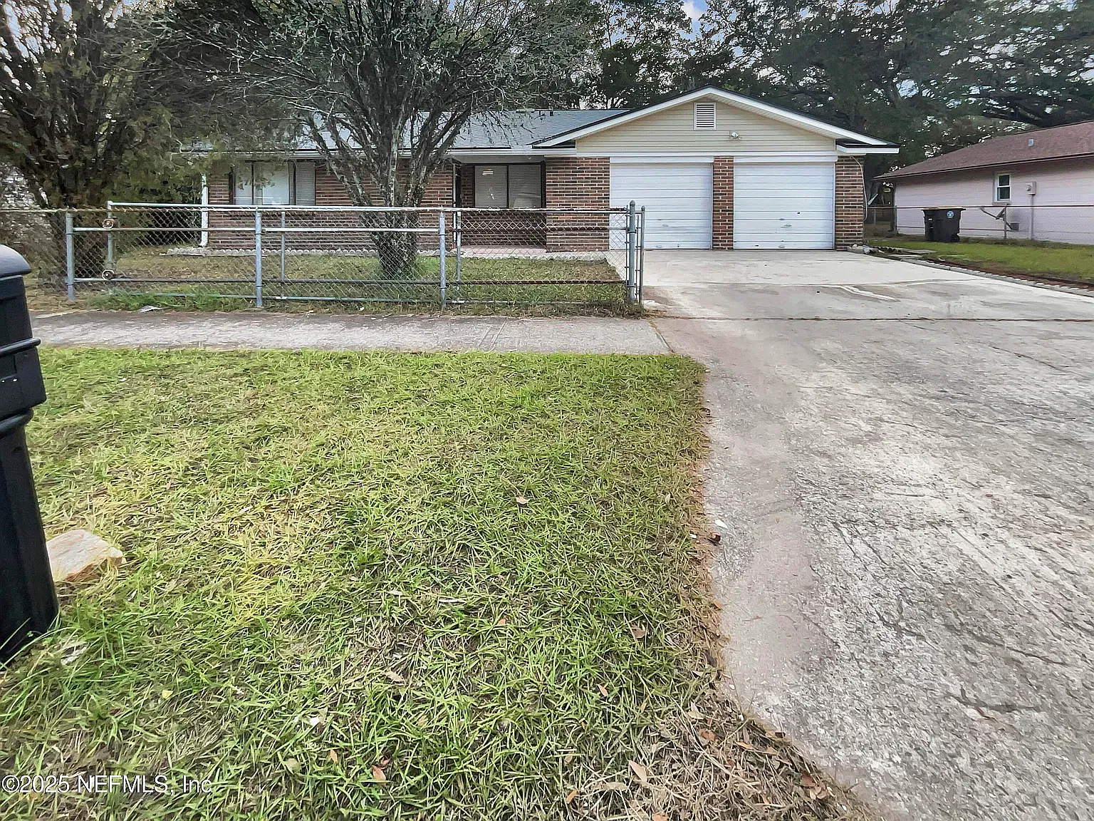 3 bed, 1344 sqft, $2,200 — Photo 1