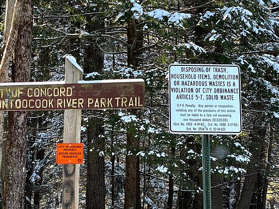 Island Shores Condominium Community abuts the Contoocook River Park trail system.