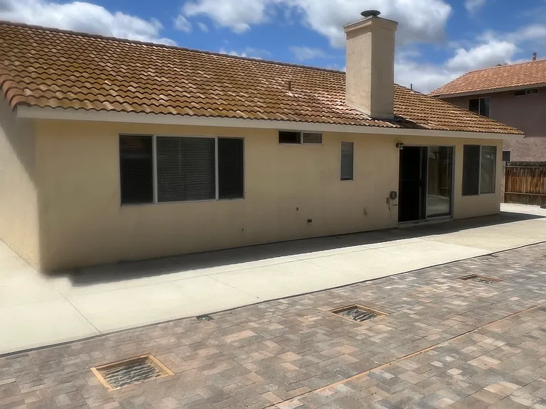 4264 Willowcreek Ct — Photo 22
