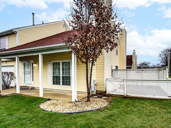 2nd image of 19423 Hickory Pl