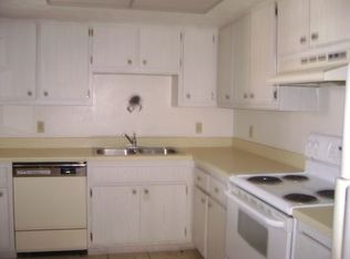 4008 SE 12th Pl APT 5, Cape Coral, FL 33904