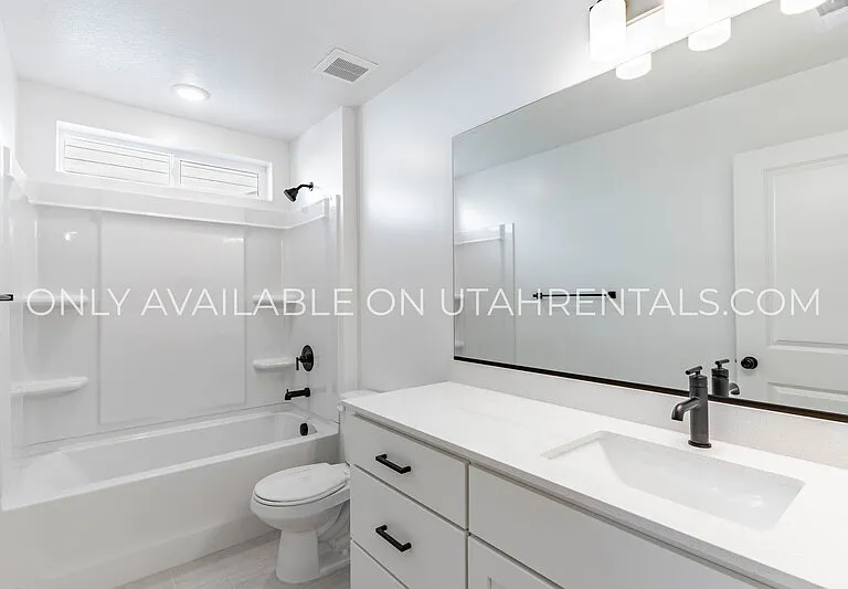 76 S Moonlit Rd — Photo 18