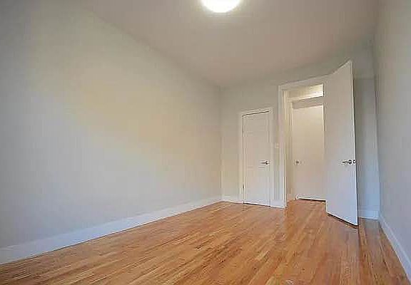 3rd image of 650 E 21st St #D1