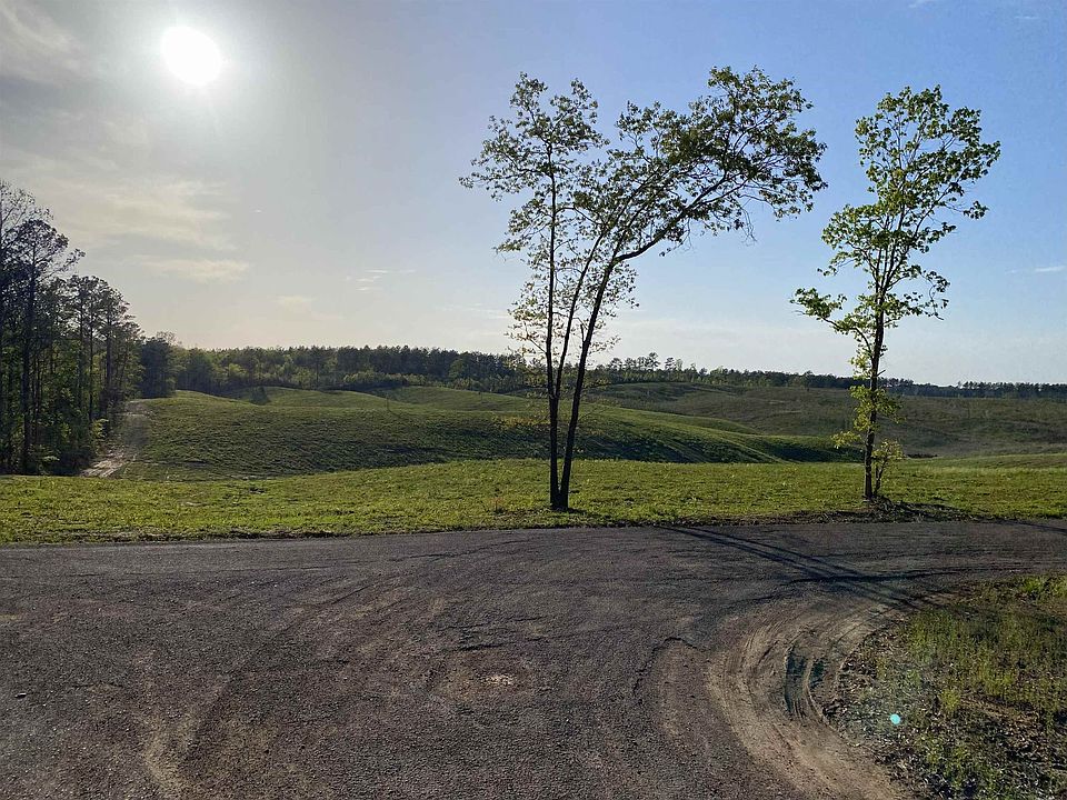 1st image of 7 Otis Paine Rd