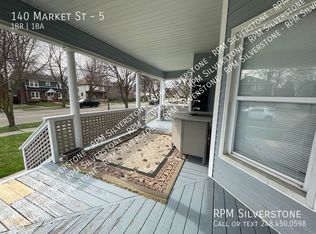 140 Market St APT 5, Mount Clemens, MI 48043