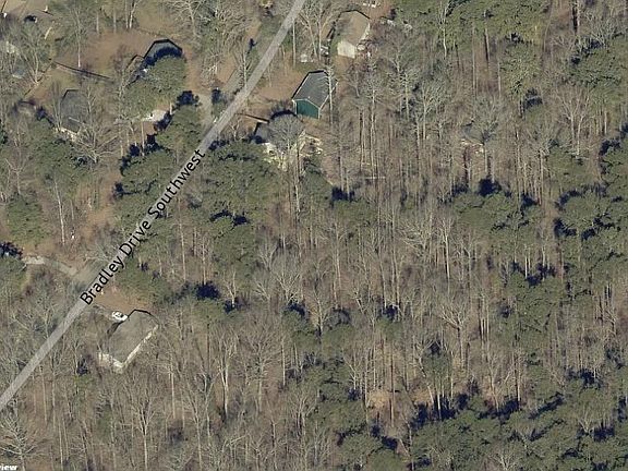 3rd image of 4368 Bradley Dr #A