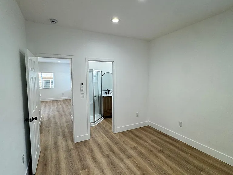 5201 E Anaheim Rd. — Photo 32