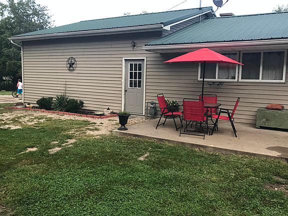 Side entrance to garage