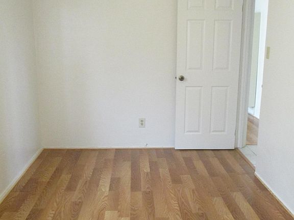 3rd image of 1064 Emerald St