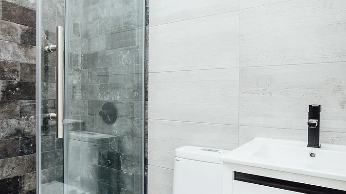 Rented by Nooklyn NYC LLC | media 58