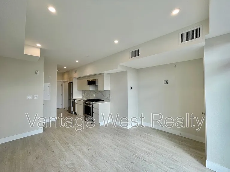 1925 Enterprise Way #409 — Photo 6