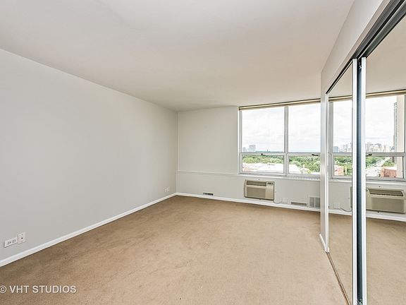 5th image of 70 W Burton Pl APT 1503