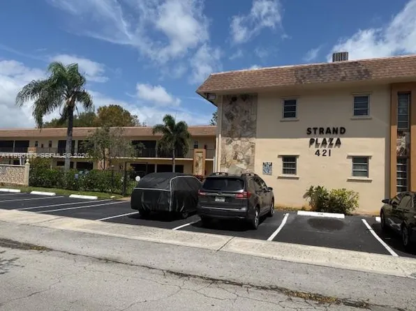 421 NE 1st St APT 219, Hallandale, FL 33009