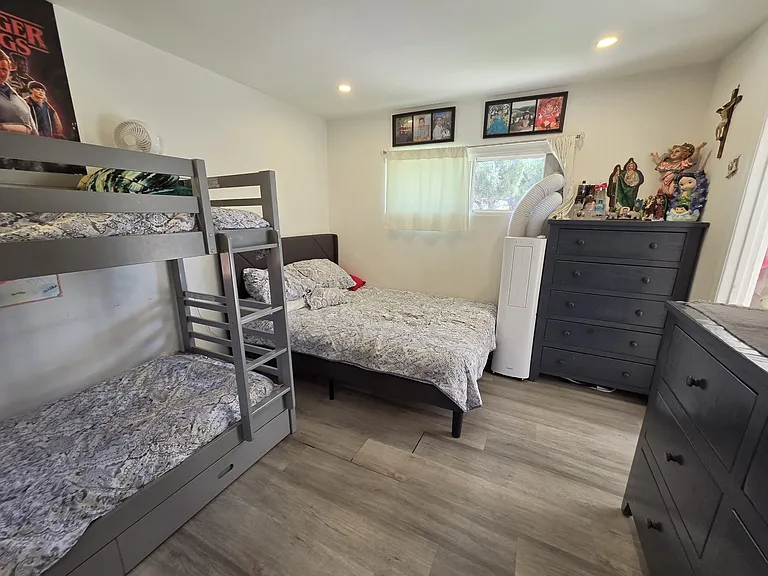 13166 Phillippi Ave — Photo 17