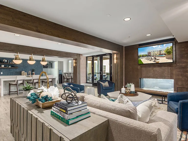 The Heights at Worthington Place — Photo 16