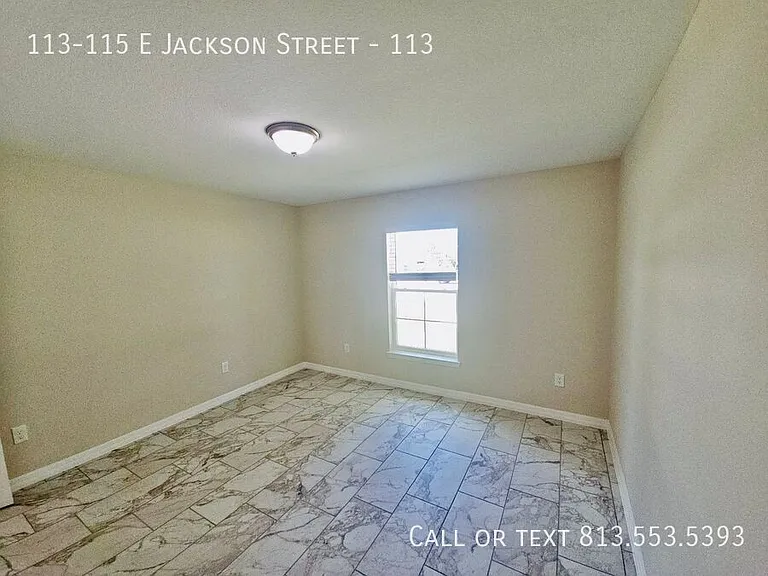 113-115 E Jackson St #113 — Photo 8