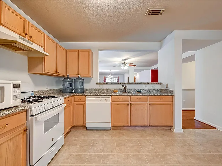 3522 Samuel Adams Ln — Photo 17