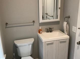 419 Broadway APT 2, Newport, RI 02840