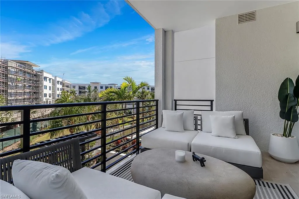 2 bed, 2.5 bath, 1407 sqft, $8,000 — Photo 1