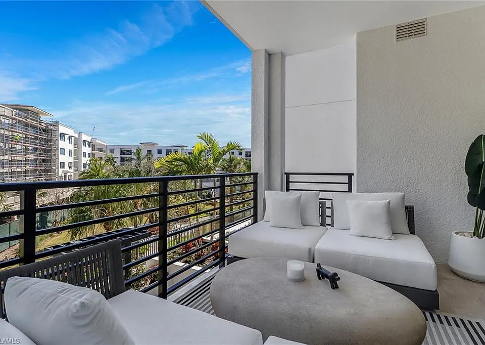 1115 Central Ave #340