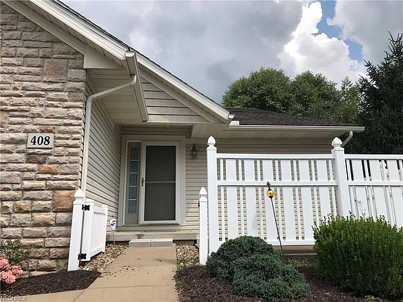 3rd image of 2452 Barrington Way Unit 408