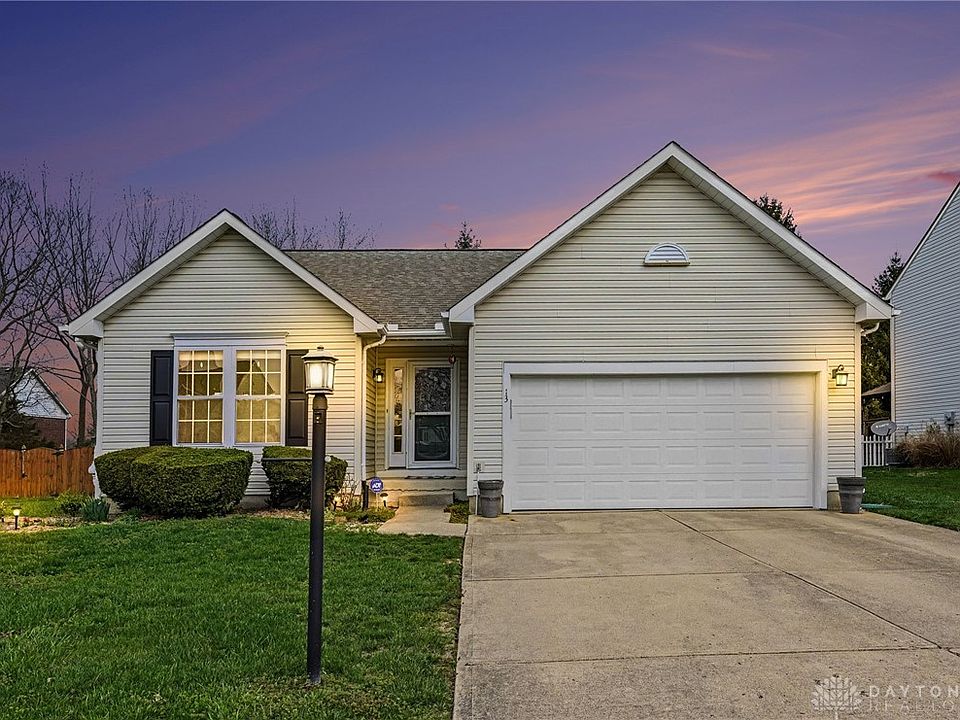 1st image of 13 Holly Dr