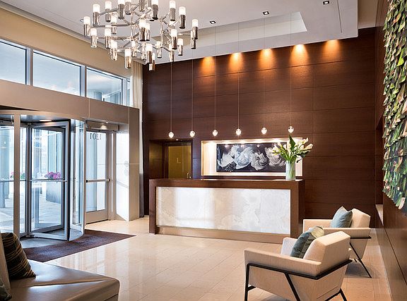 4th image of 1201 S Prairie Ave #4602