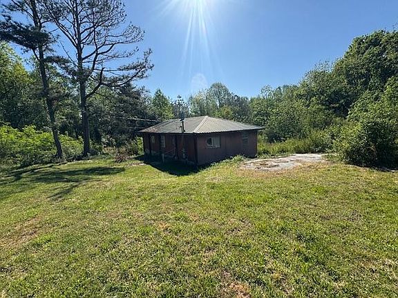 4th image of 520 Lloyd Rd