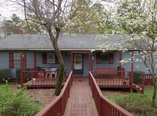 1041 Riverside Rd, Sugar Hill, GA 30518