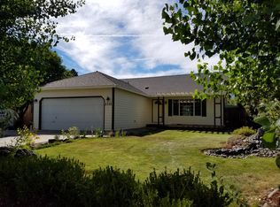2331 NE Moonlight Dr, Bend, OR 97701