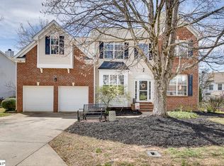4 Shadowrock Ct, Simpsonville, SC 29681