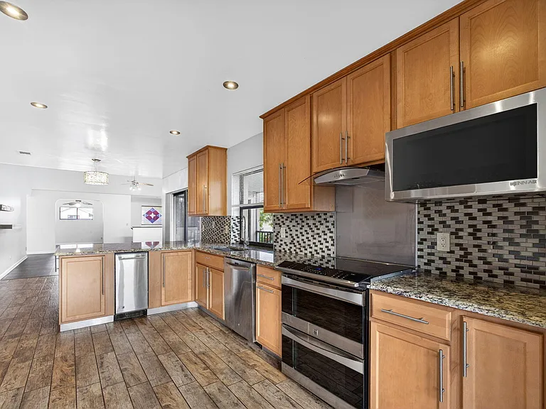 17137 Waterbend Dr #204 — Photo 14