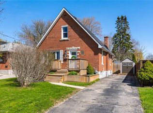123 5th Ave, Kitchener, ON N2C 1P5
