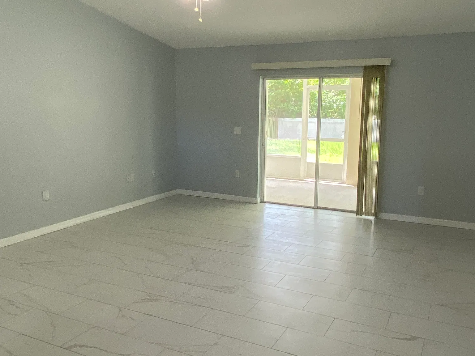 3 bed, 1312 sqft, $2,200 — Photo 4