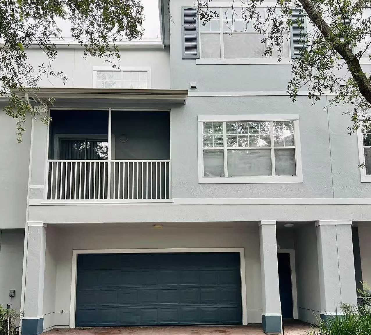 3 bed, 1465 sqft, $2,200 — Photo 1