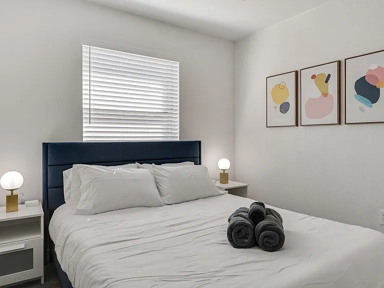 7920 Limerick Ln — Photo 18