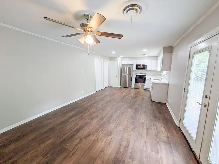 2331 Coronado Pl — Photo 4