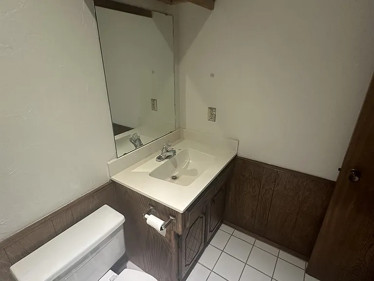 3612 N Drexel Blvd — Photo 30