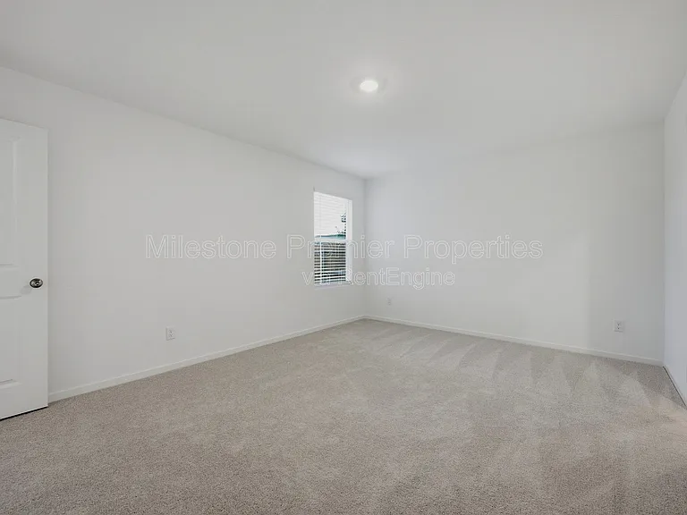 209 Cattail Ln — Photo 13