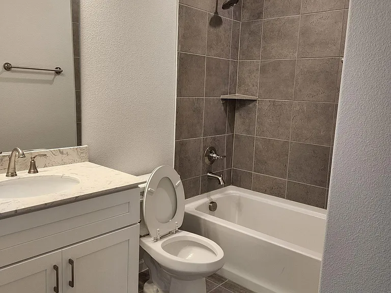 2nd bathroom