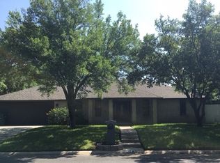 213 Merlin Rd, Laredo, TX 78041