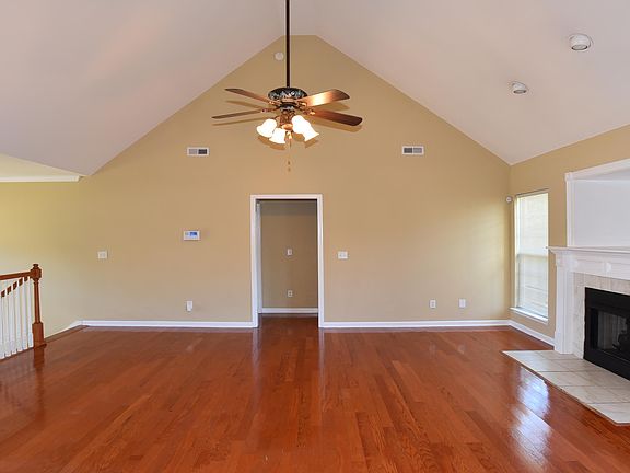 5th image of 8165 Stillwater Cir