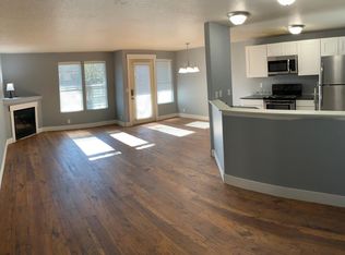 752 NE Oak Pl, Redmond, OR 97756