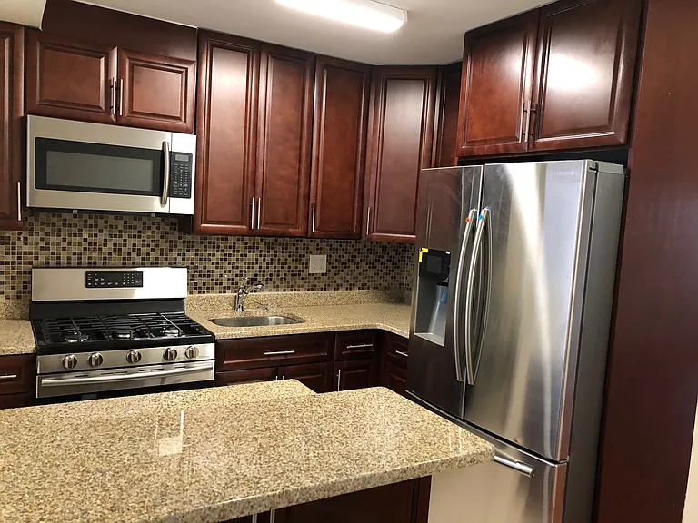 97-10 62nd Dr #9C — Photo 4