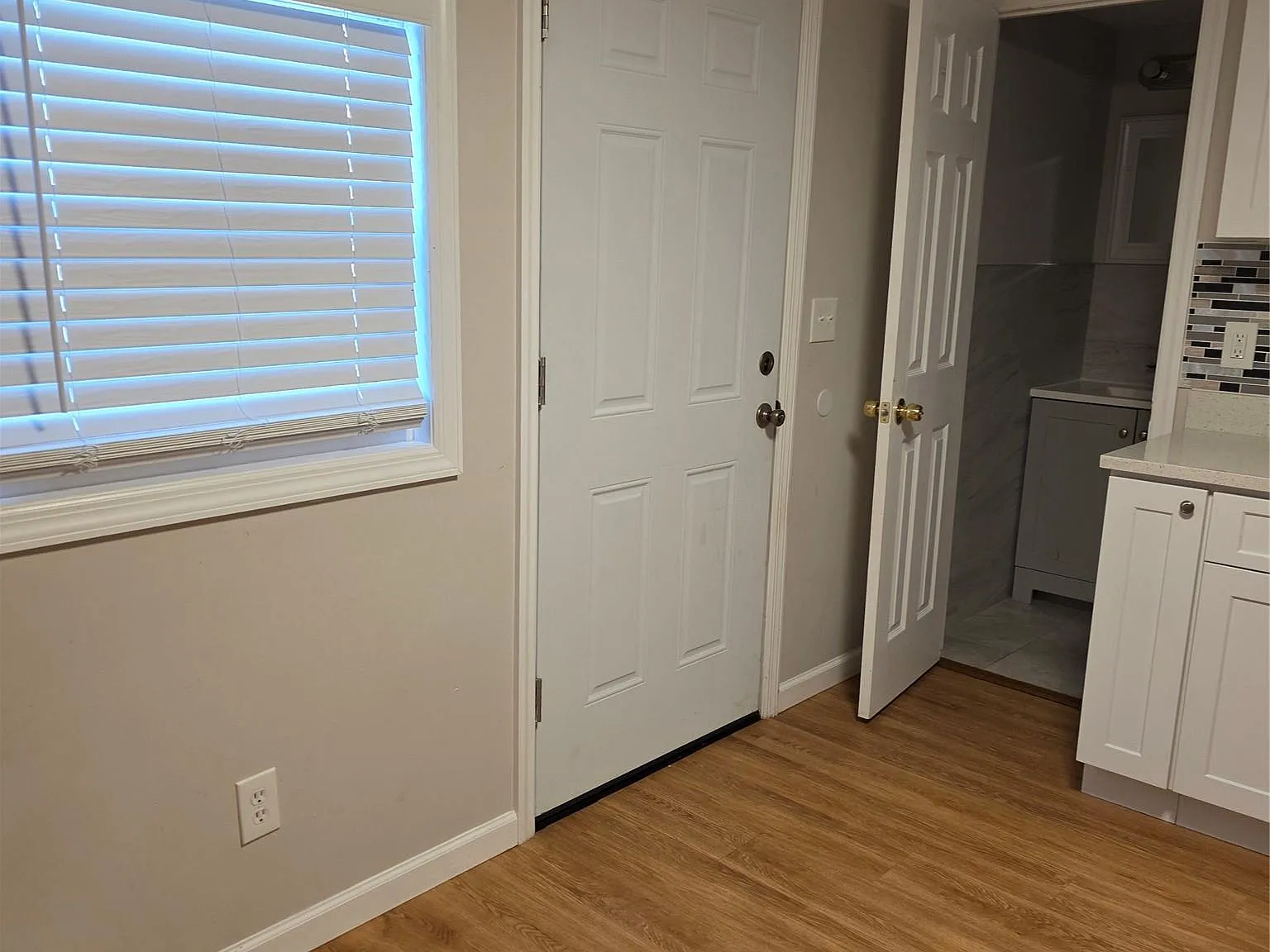 1 bed, 1.0 bath, 600 sqft, $1,800 — Photo 2