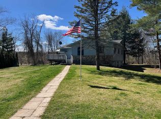 S12941 Florence Laudon Pkwy, Lone Rock, WI 53556