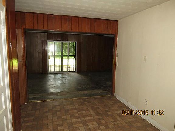 4th image of 1160 Poppen Dr