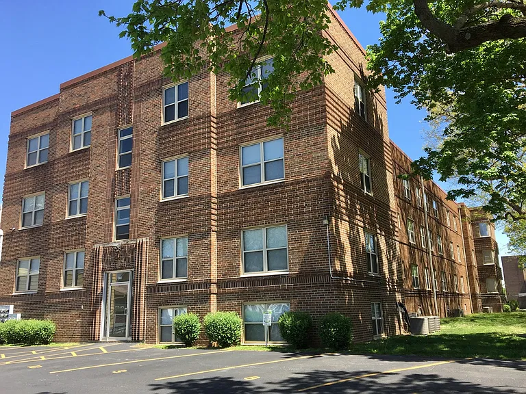 The Bauer Apartments — Photo 21